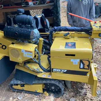 Rayco RG37 stump grinder